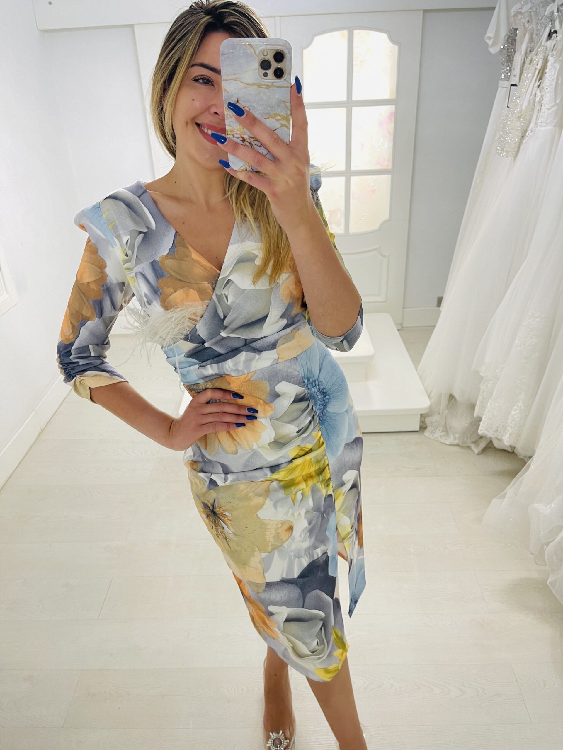 Vestido plumas midi - Imagen 2