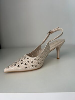 Stiletto bordado