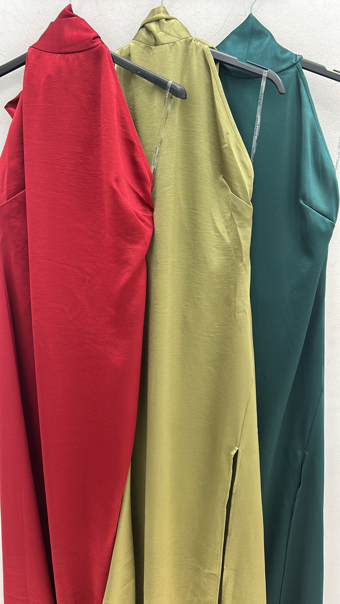 Vestido halter satinado - Imagen 2